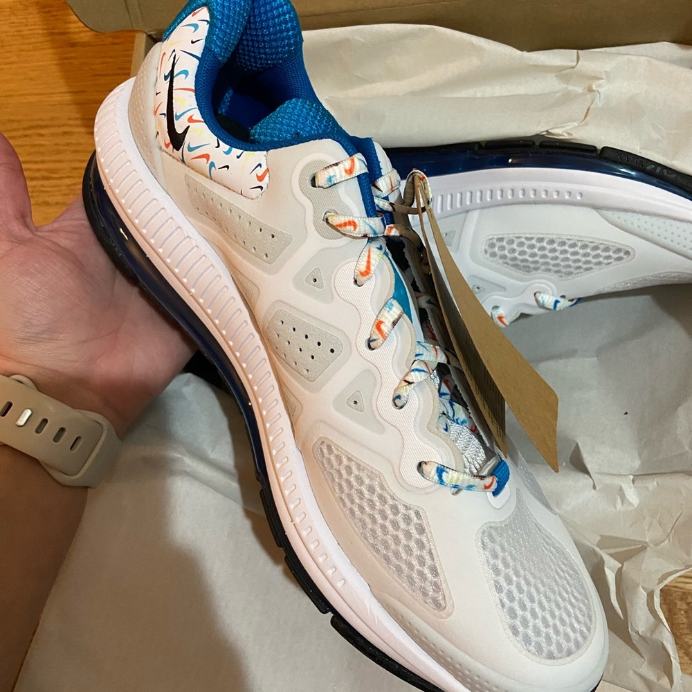 Brand New Nike Air Max Genome - Picture 3 of 6